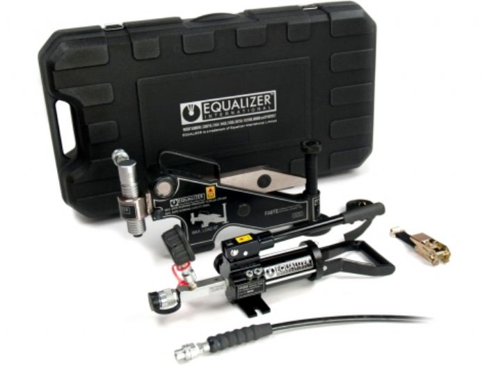 Conjunto de herramientas para la alineación hidráulica de bridas con cilindro y bomba manual EQUALIZER